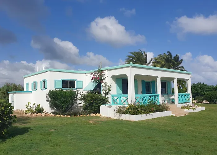 Coralito Bay Suites & Villas
